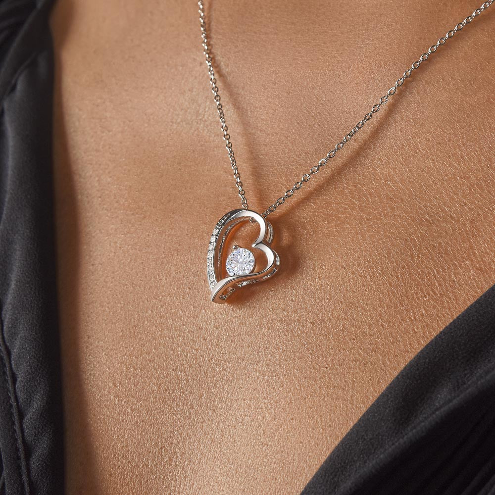 Amazing Mama to Be | Forever Love Necklace